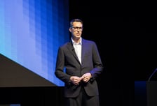 쇠더룬드 넥슨 회장 "안 되는 건 접는다…유저와 평생 갈 게임에만 집중"