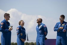 50년만 '유인 달 탐사' D-1…한국이 만든 'K-라드큐브'도 간다