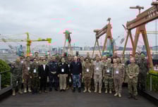 HD현대중공업 찾은 25개국 주한 무관단.."함정 기술력 확인"