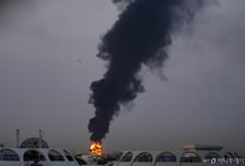 트럼프 발뺀 자리 UAE 참전의사..."호르무즈 개방 군사역할 검토"