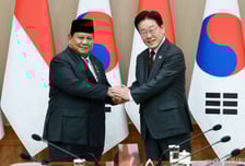 李 대통령, 인니 대통령 만나 "자원안보 협력 확대 필요성 커"