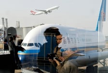 中, 국내선 유류할증료 순식간에 6배 인상…유가 쇼크 일파만파