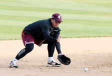 [포토]'3루수비훈련하는' 안치홍