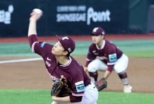 [포토]오늘은 질 수 없다! 키움 우완선발 배동현