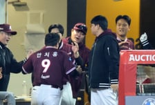 [포토] '끝까지 긴장하자' 설종진 감독