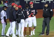 [포토] 김도영 부상에 '모두 모여'