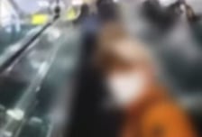 "따라오세요" 길 헤매는 외국인에 친절 베풀더니..."돈 내" 돌변