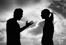 시부모엔 용돈 30만원, 친정은 불가…"네 월급으로 줘" 남편과 갈등