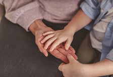 가출한 며느리, 숨진 아들…장애 손자 홀로 키우는 할머니의 호소