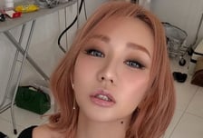 43세 여가수 임신에 "썩은 양수" 충격 댓글...18년 전 발언 '부메랑'