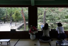 경찰, '종묘 차담회 의혹' 신수진 전 비서관 피의자 조사