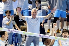 '챔프전 기선제압' 헤난 대한항공 감독 "오늘 경기는 지나갔다, 2차전 집중" [인천 현장]