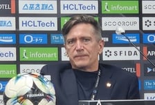 [오피셜] '日 충격' 아시아 정상 12일 만에 감독 퇴임, 축구협회 깜짝 발표 "여자월드컵 우승 기준 불충족"