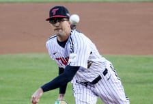 [포토] 웰스 '폭포수 커브로 결정'