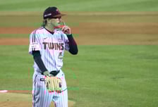 [포토] 웰스 '오늘도 승리각'