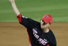 [포토] 정해영 '타점 높아졌다'