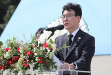 김민석 총리 "결코 제주 4·3과 작별하지 않겠다…진실 규명할 것"