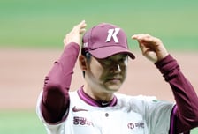 [포토]'고척 개막전은 승리를' 설종진 감독