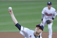 [포토] 플렉센 '힘 너무 썼나'