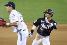 [포토] 오재원, 주자일소 2타점 적시타