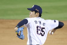 [포토] 윤태호 '저격수의 눈빛'