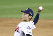 [포토] 윤태호 '배짱투로 승부'