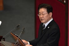 이재명 대통령, 부활절 맞아 "평화·사랑…부활의 기적 이뤄지길"