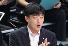 [포토] 선수들 독려하는 이영택 감독