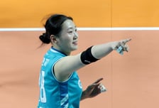 [포토] 권민지 '샴페인 딱 기다려'