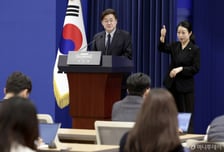 홍익표 "전쟁 장기화시 하반기 추가 추경 필요할 수도"