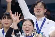 '0%의 반란' GS칼텍스, 봄배구 최초 '6전 전승' 새역사... "봄배구만 가자"던 이영택 매직 통했다 [장충 현장]