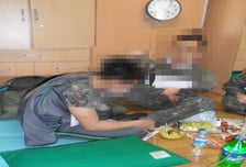 치약 먹이고 때리고, 성기에 파스...후임 살해한 그놈, 수감 중에도 '악행'[뉴스속오늘]