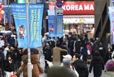 中 관광객, 비자문턱 낮춘 한국 매력적…이란전쟁·항공료가 '변수'