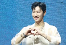 NCT 텐 SM 떠난다…"계약 마무리, 솔로로 새 도전 시작"