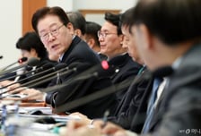 "잠 잘 생각 마시라"…李 대통령, 중동위기 속 에너지 전환 속도전 주문