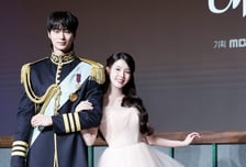 바람난 전남친과 재회라니…아이유♥변우석, 10년 서사 뒤집을 '21세기 대군부인' [종합]