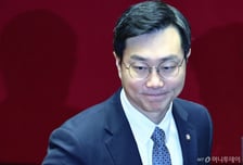 [속보]민주당 윤리심판원 "장경태, 제명 해당하는 징계 처분 의결"