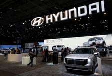 현대차, 1분기 실적 숨고르기…"하반기 피지컬AI로 달린다"-신한