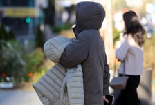 벚꽃 뒤에 찾아온 '꽃샘추위', 산간 한파특보까지...내일 더 춥다