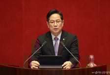 재정위 野간사 박수영 "묻고 더블로 가는 추경…재정중독 말기 수준"