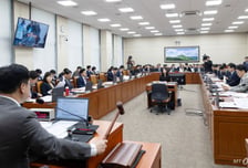 "부장님, 연차 1시간 쓸게요" 더 쪼개서 쓴다...법안 본회의로