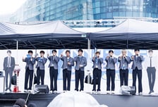 워너원, 9년 전 그곳에서 다시…팬들과 감격 재회