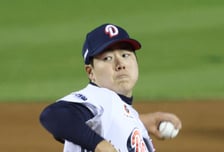 [포토] 최승용, 3회부터 되찾은 구위