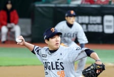 [포토]7회말 무실점 역투한 박상원의 환호