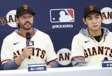 "3번 정도 선수 간 충돌 있었다" 기자가 묻지도 않았는데 '대체 왜', 지나치게 솔직한 SF 사령탑... 이정후도 골 아프다