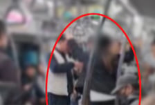 "내 가방 자리야"...지하철 앉으려던 중년남성 뺨 때린 여성[영상]