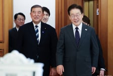 李대통령, 이시바 전 총리 만나 "복잡한 국제환경, 큰 역할 계속해달라"
