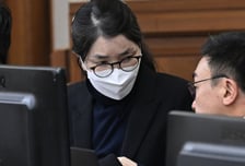 2심도 징역 15년 구형된 김건희 "기회 준다면 낮은 자세로 봉사하겠다"