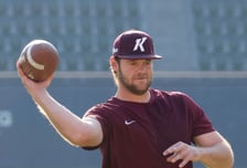 [포토] 네이션 와일스 '럭비공으로 제구력 키운다'