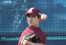 [포토] 전준표 '불펜 돌직구 팡팡'